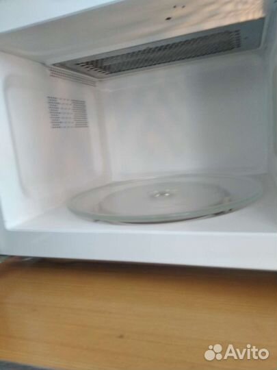 Микроволновая печь elenberg с грилью