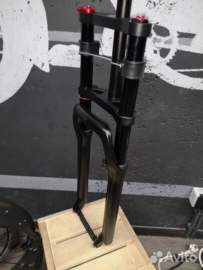 Вилка амортизационная двухкоронная для фэтбайка
