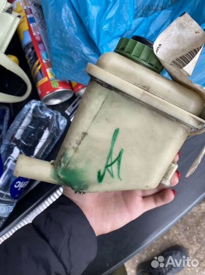 Бачок гидроусилителя