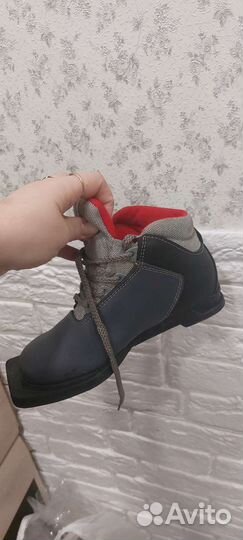 Лыжные ботинки