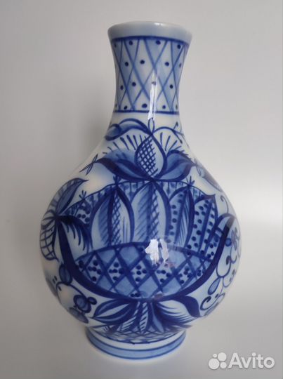 Ваза фарфоровая, Лфз, Городецкий, СССР, винтаж