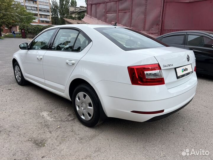 Skoda Octavia 1.6 МТ, 2019, 49 200 км