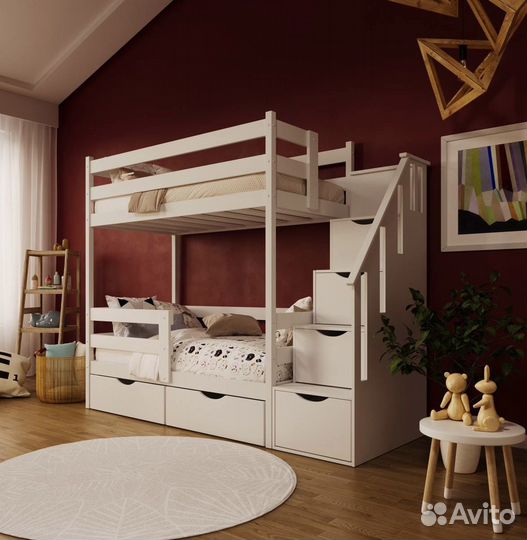 Кровать двухьярусная детская с лестницей