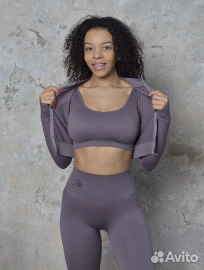 Костюм спортивный женский для фитнеса