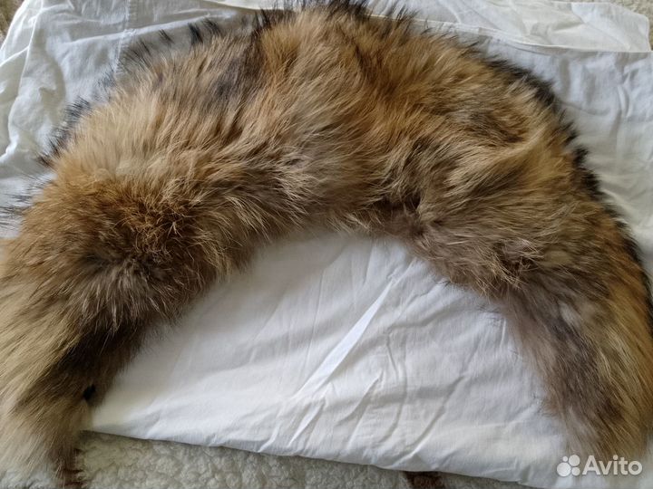 Меховой воротник енот