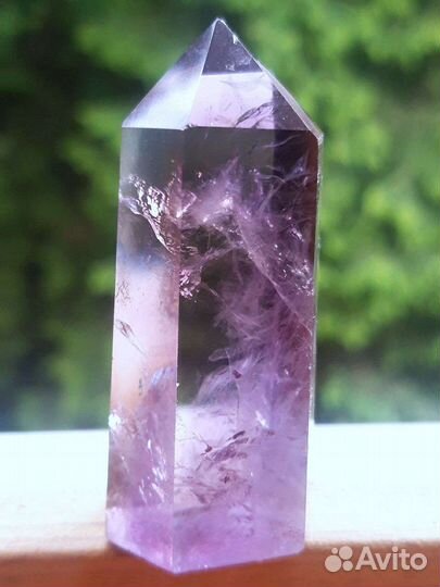 Природные кристаллы аметиста