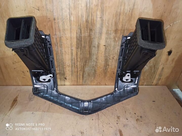 Дефлектор воздушный центральный Chevrolet Cruze