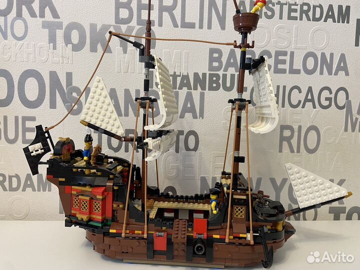 Lego Creator 31109 Пиратский Корабль