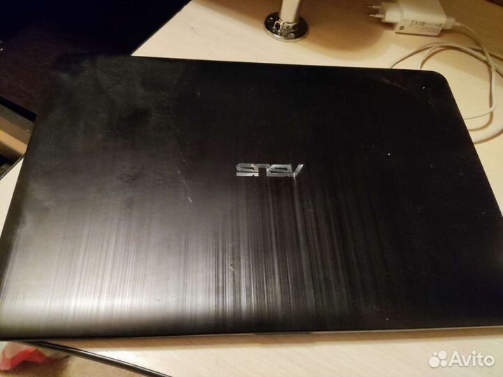 Ноутбук asus