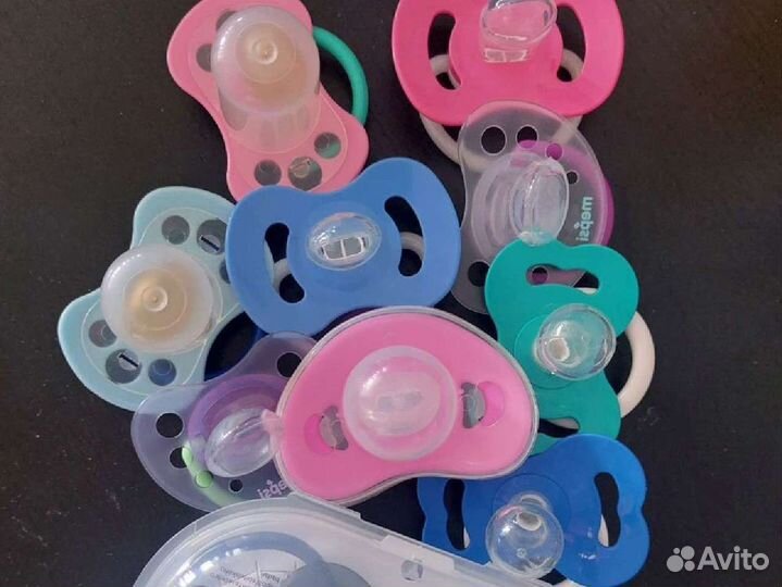 Соски пустышки разные