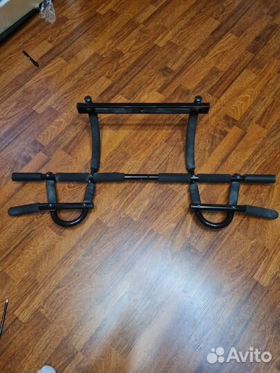 Турник в дверной проем torneo