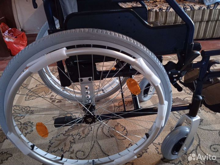 Инвалидная коляска