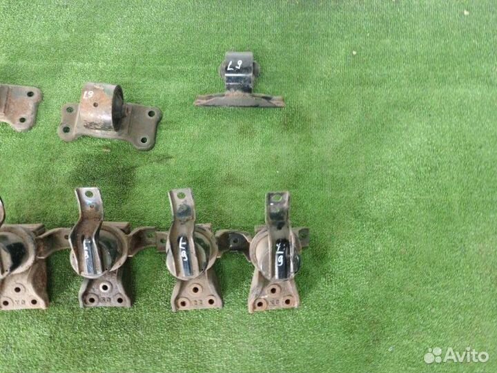 Подушка двигателя Mitsubishi Lancer 9 2004