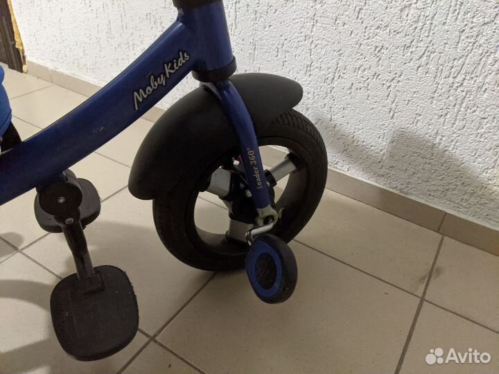 Велосипед с родительской ручкой