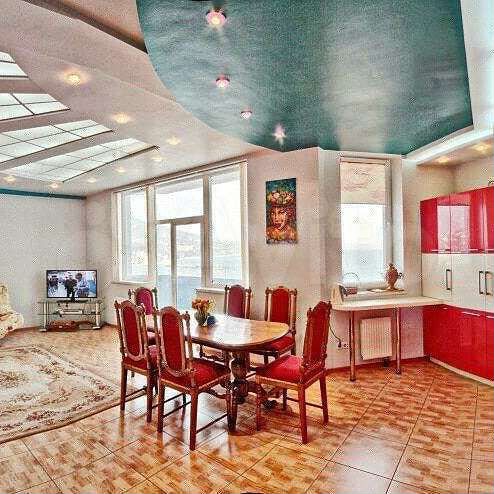 3-к. квартира, 106 м², 8/10 эт.