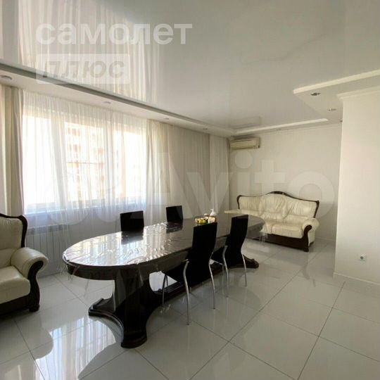 3-к. квартира, 120 м², 6/9 эт.