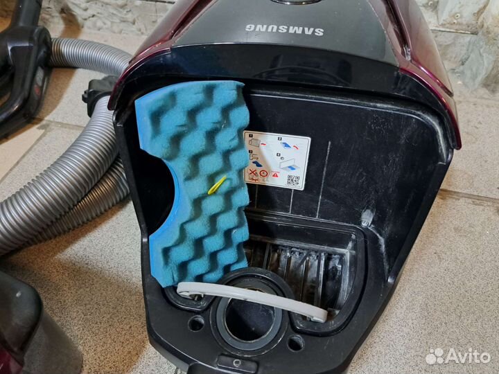 Пылесос Samsung с пультом