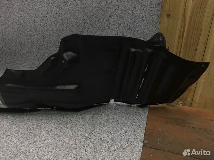 Подкрылок передний правый Mitsubishi Lancer 10