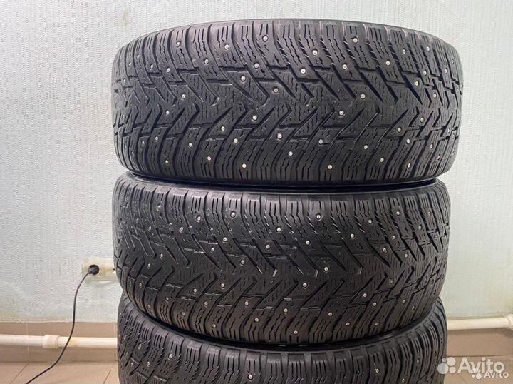 Nokian Tyres Hakkapeliitta 8 SUV 245/60 R18