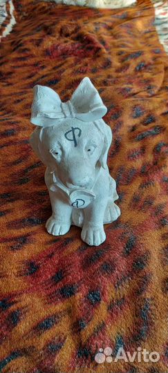 Собака гипсовая