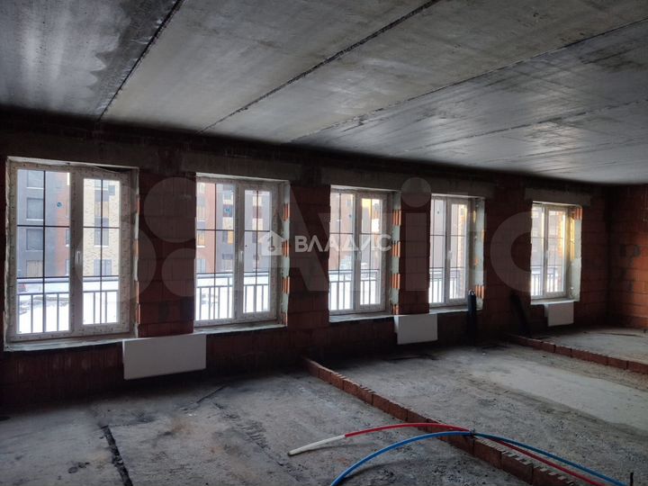 2-к. квартира, 65,3 м², 2/4 эт.