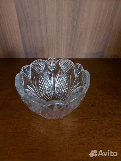 Хрустальная ваза