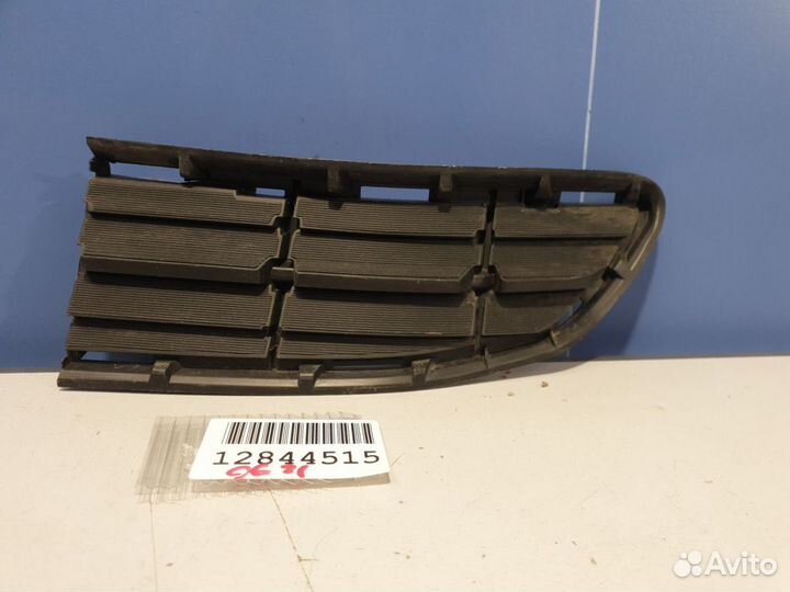 Решётка в бампер правая Toyota RAV 4 2013-2019