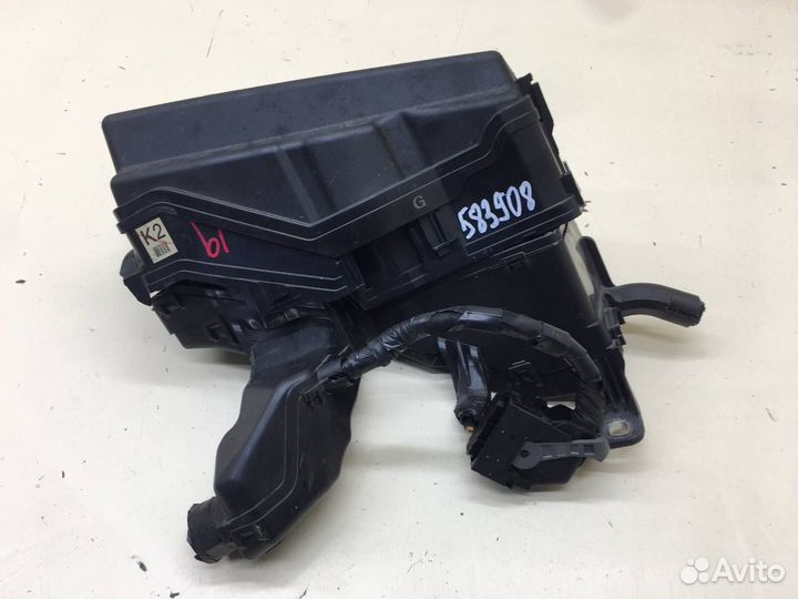 Б/У Б/У Блок предохранителей