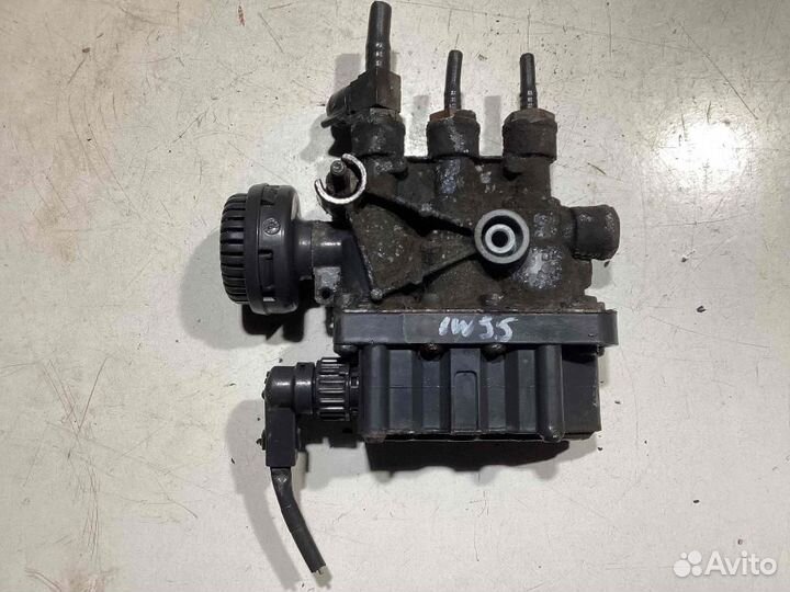 Кран уровня пола Mercedes-Benz Truck Axor