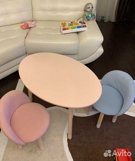 Детский стол и стул