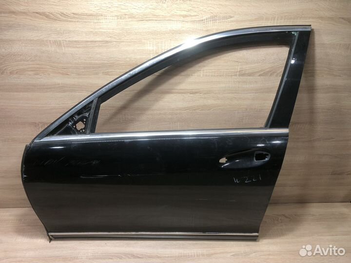 Дверь передняя левая мерседес W221