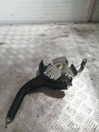 Рычаг стояночного тормоза Mitsubishi Lancer 10