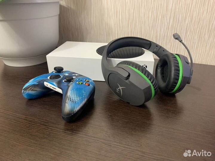 Консоль Xbox Series S