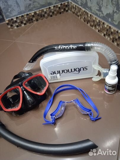 Маска для подводного плавания с трубкой