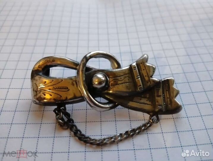 Брошь серебро 84 пробы