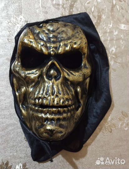 Маска для хэллоуина