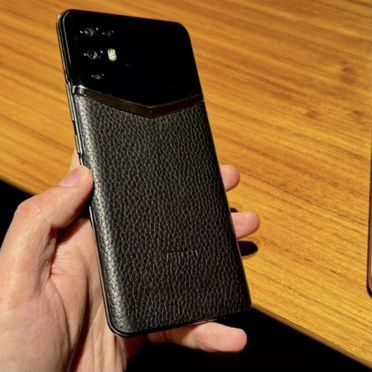 Vertu iVertu 5G Jade Black Calf, 12/512 ГБ, 2 SIM