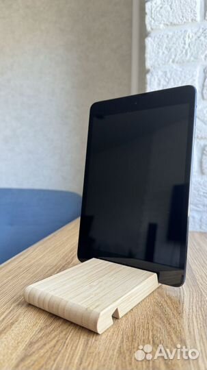 Планшет Apple iPad mini 32Gb Wi-Fi + Cellular