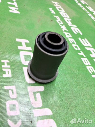 Сайлентблок рычага подвески Toyota Crown 1995