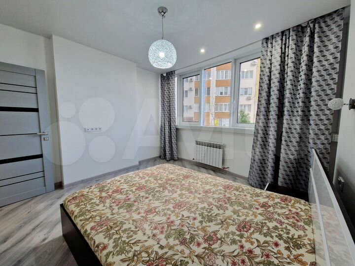 2-к. квартира, 62 м², 1/25 эт.