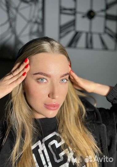 Мастер бровист