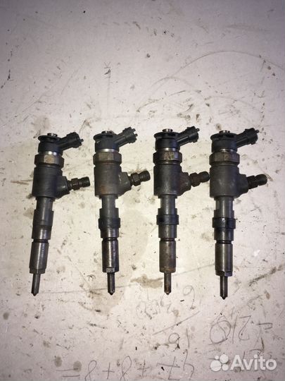 Форсунка 1.4hdi Peugeot / Citroen 0445110135