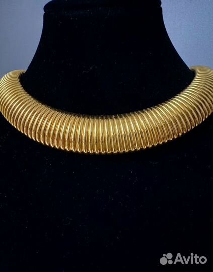 Monet Omega чокер