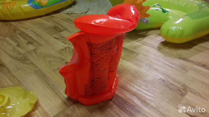 Надувной единорог