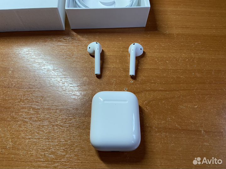 Зарядный футляр для Apple AirPods