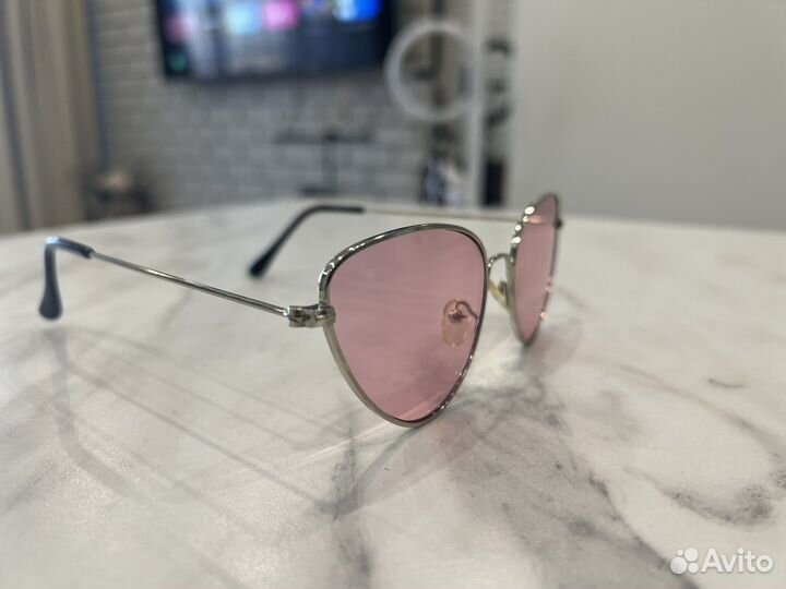 Солнцезащитные очки