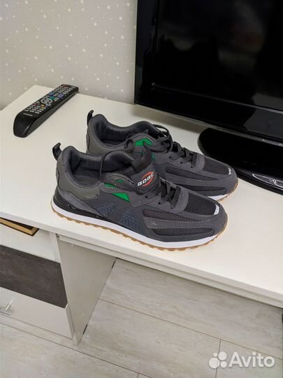 Кроссовки мужские
