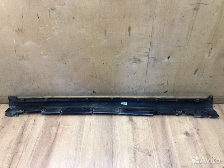 Накладка на порог Toyota Verso 2009+