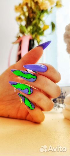 Услуги маникюра, гель-лак, наращивание