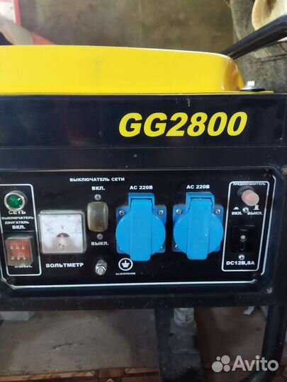 Генератор бензиновый бу 2,2 квт, состояние нового